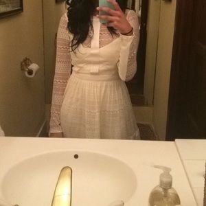 Bebe Cream Dress